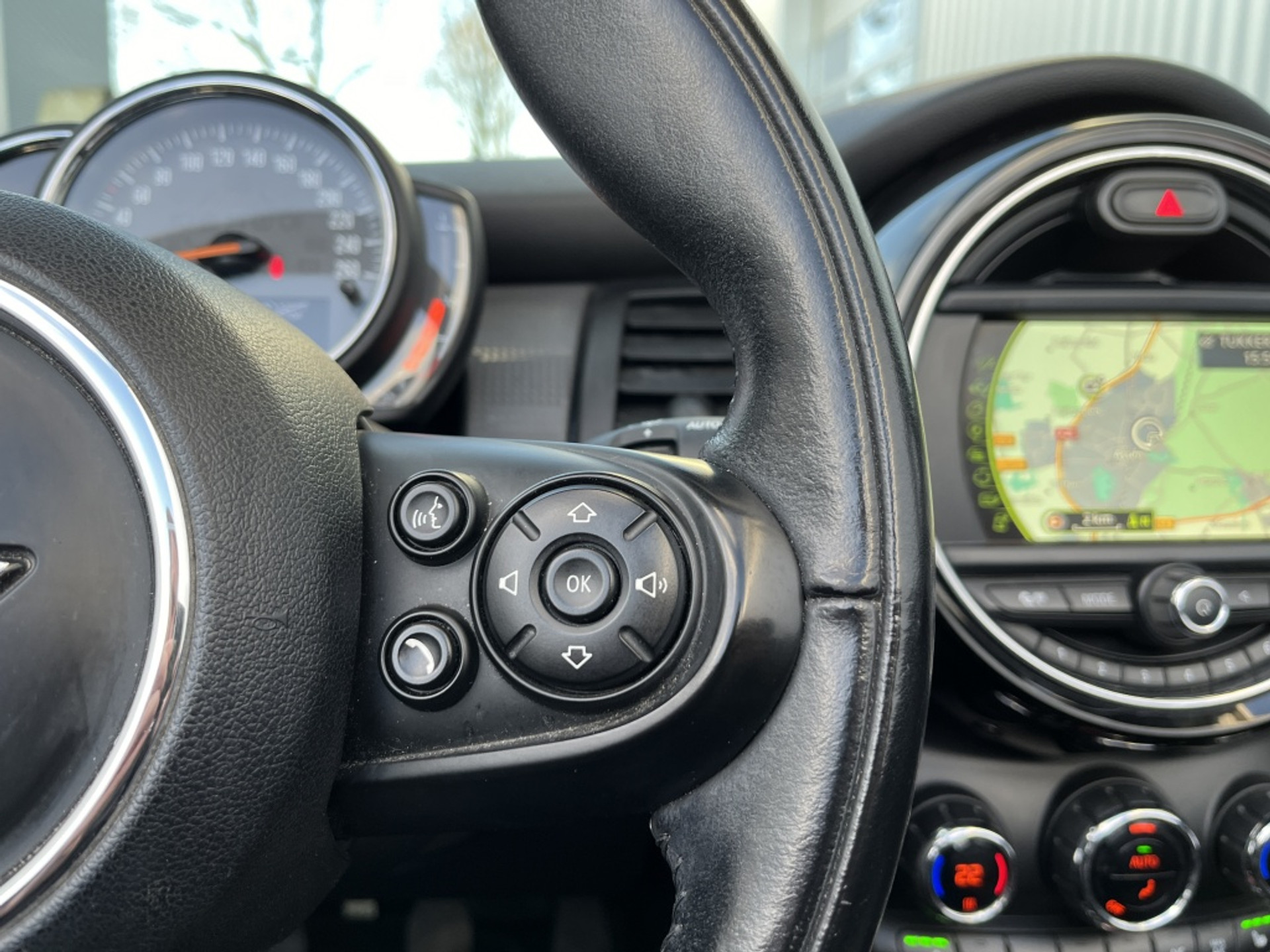 36926403-25.jpg